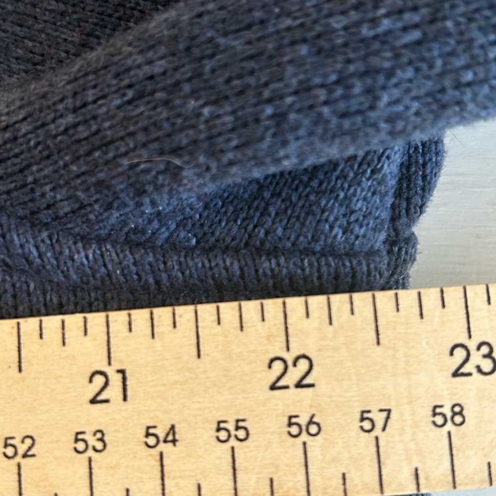 Patagonia dark blue button up hooded sweater/jacket. Womens size large. - Picture 7 of 7